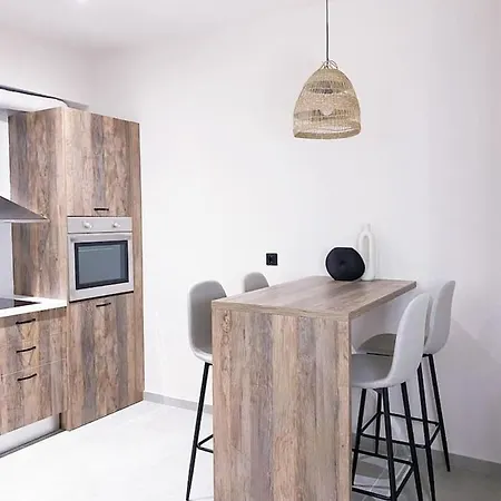 Nostos Luxury Apartment